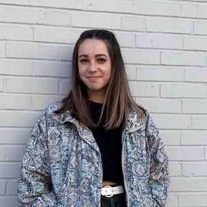 Meet your Posher, Julia